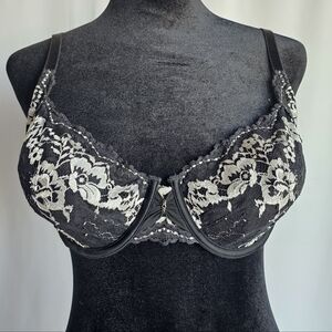 Victoria's Secret Black and White Lace Bra